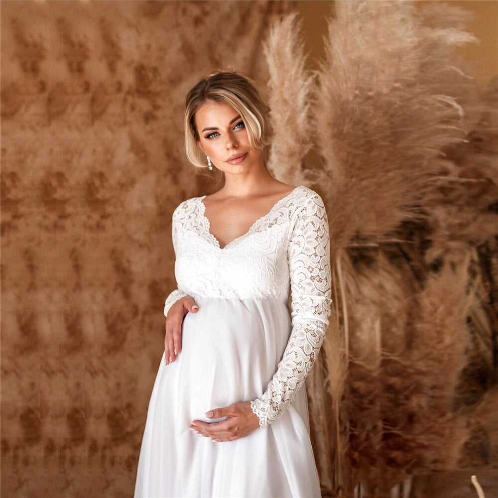Elegant Lace Maxi Dress for Expecting Moms