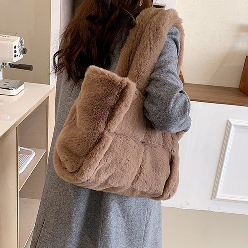 Dante Cozy Plush Handbag | Chic Winter Accessory for Women