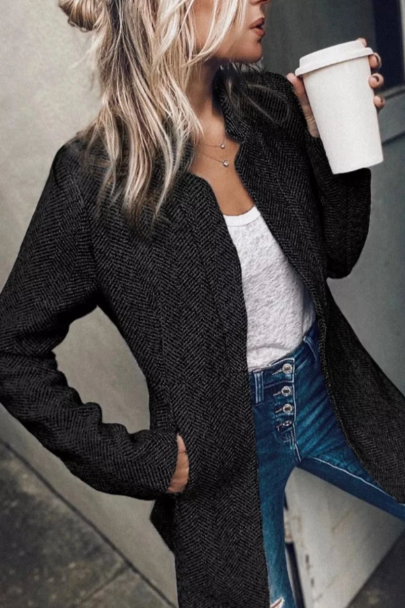 Kira - Trendy and Elegant Outerwear Jacket
