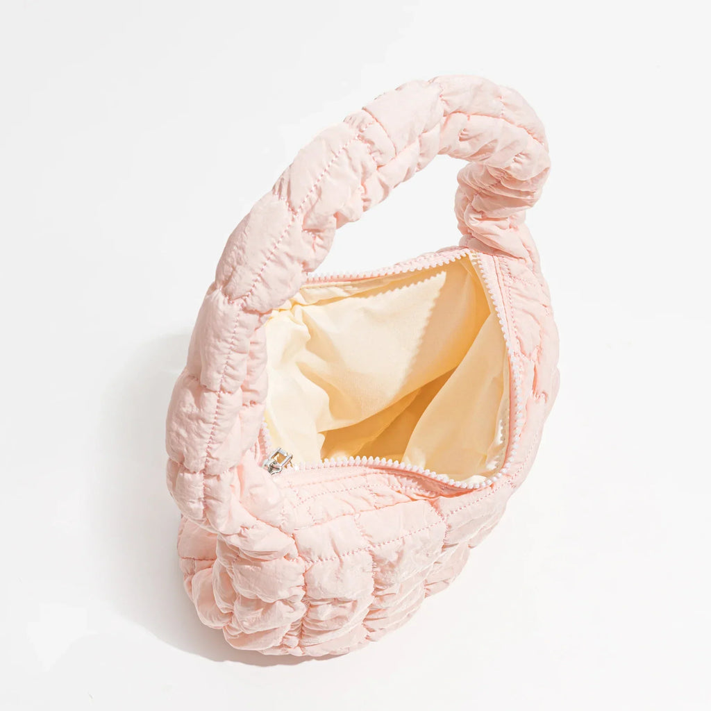 Cloud Down Crossbody Bag – The Ultimate Travel Companion!