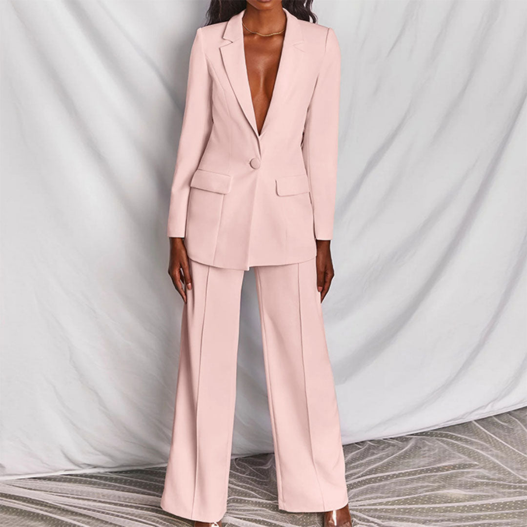 Hayley - Chic Women's Two-Piece Blazer and Trousers Ensemble