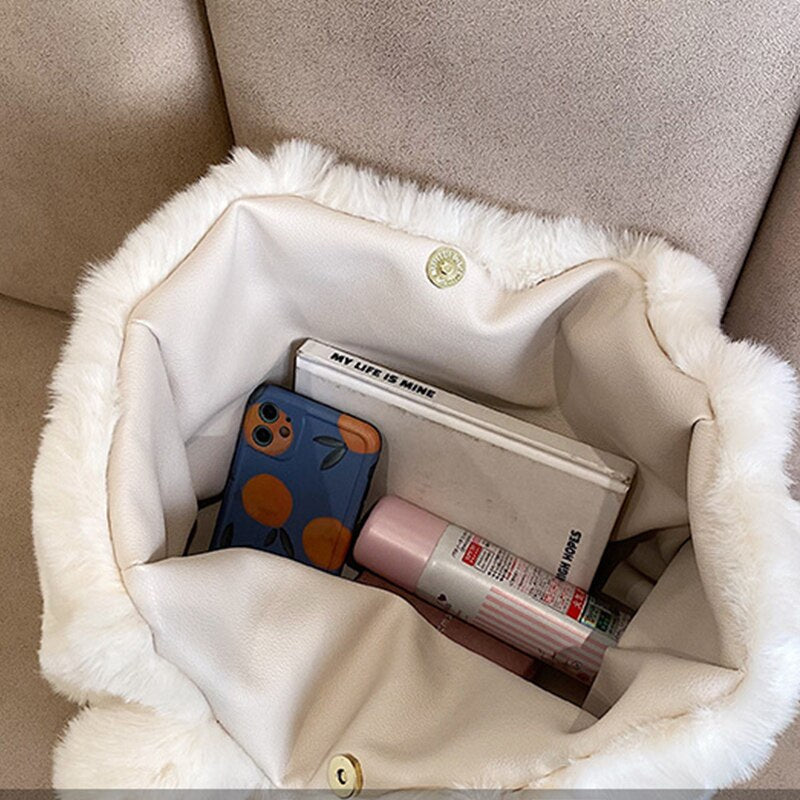 Dante Cozy Plush Handbag | Chic Winter Accessory for Women