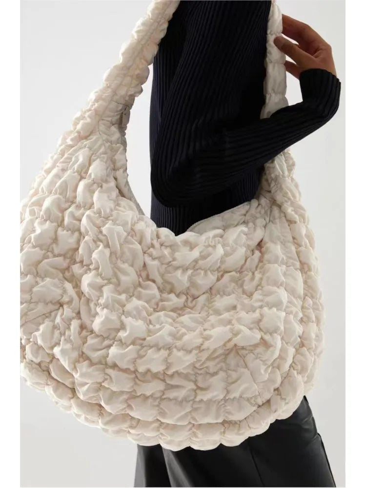 Down Shoulder Bag – The Perfect Travel Companion!