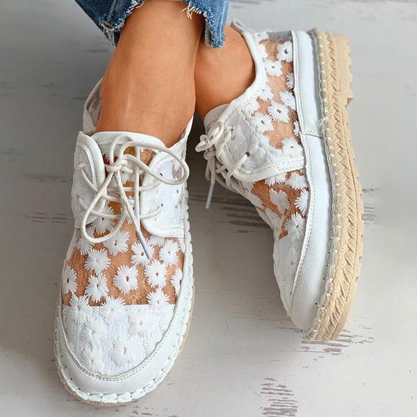 Embroidered Liz Sneakers