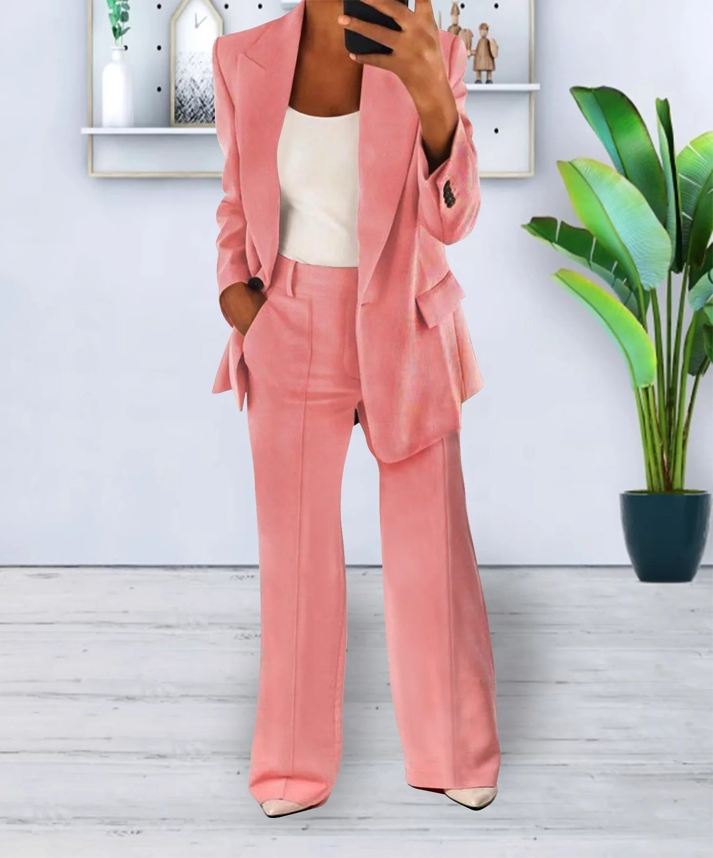 Comfortable Women's Suit with Relaxed Fit